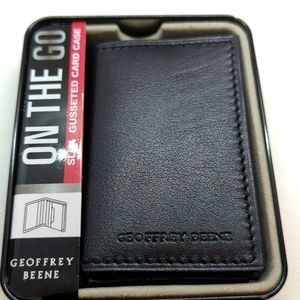 Geoffrey Beene Slim Gusseted Card Case